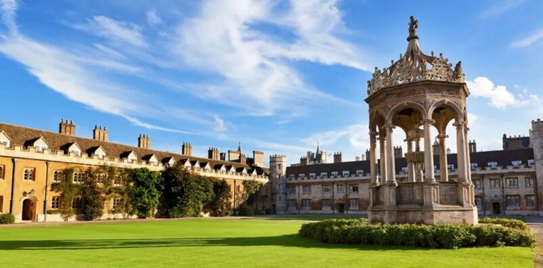 英国2020本科录取大数据：offer率、最终录取率、最难申的大学和专业是。。。